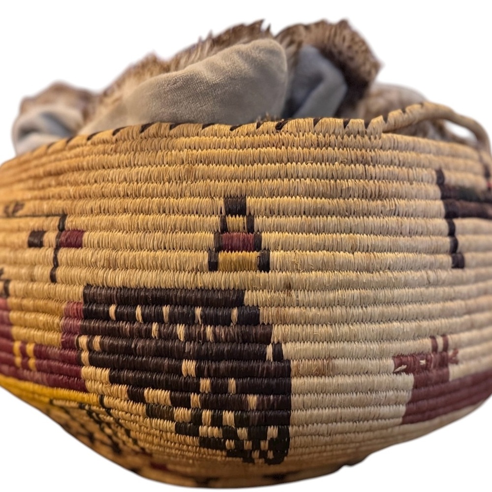 Hopi Pueblo Second Mesa Pictorial Deep Basket VTG Katsina face horses - Picture 14 of 15